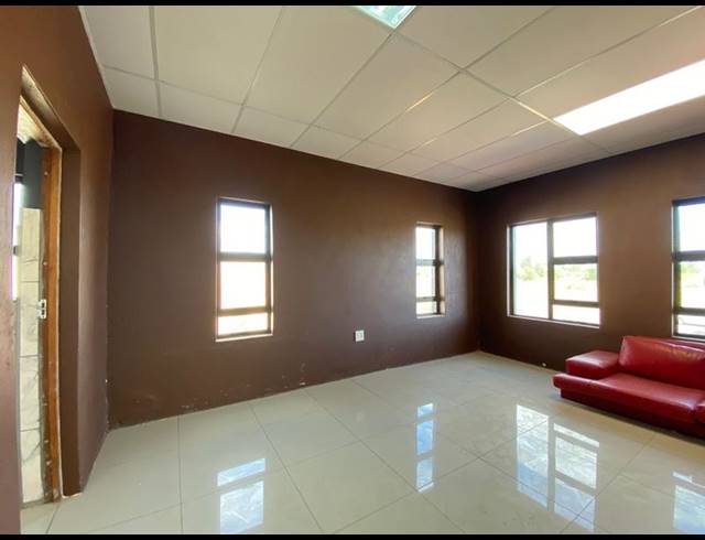 OFFICE PROPERTY TO RENT IN MANKWENG